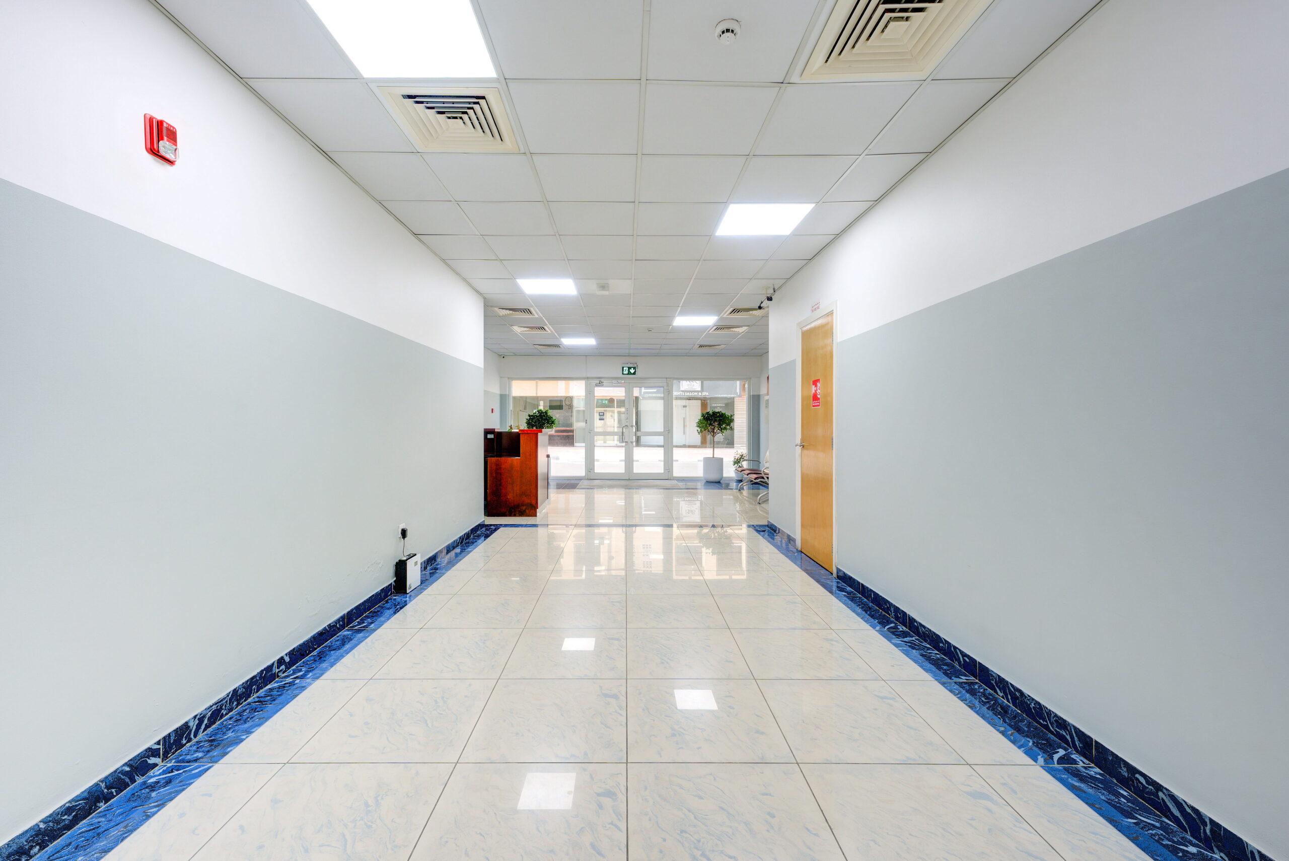 04 Reception corridor
