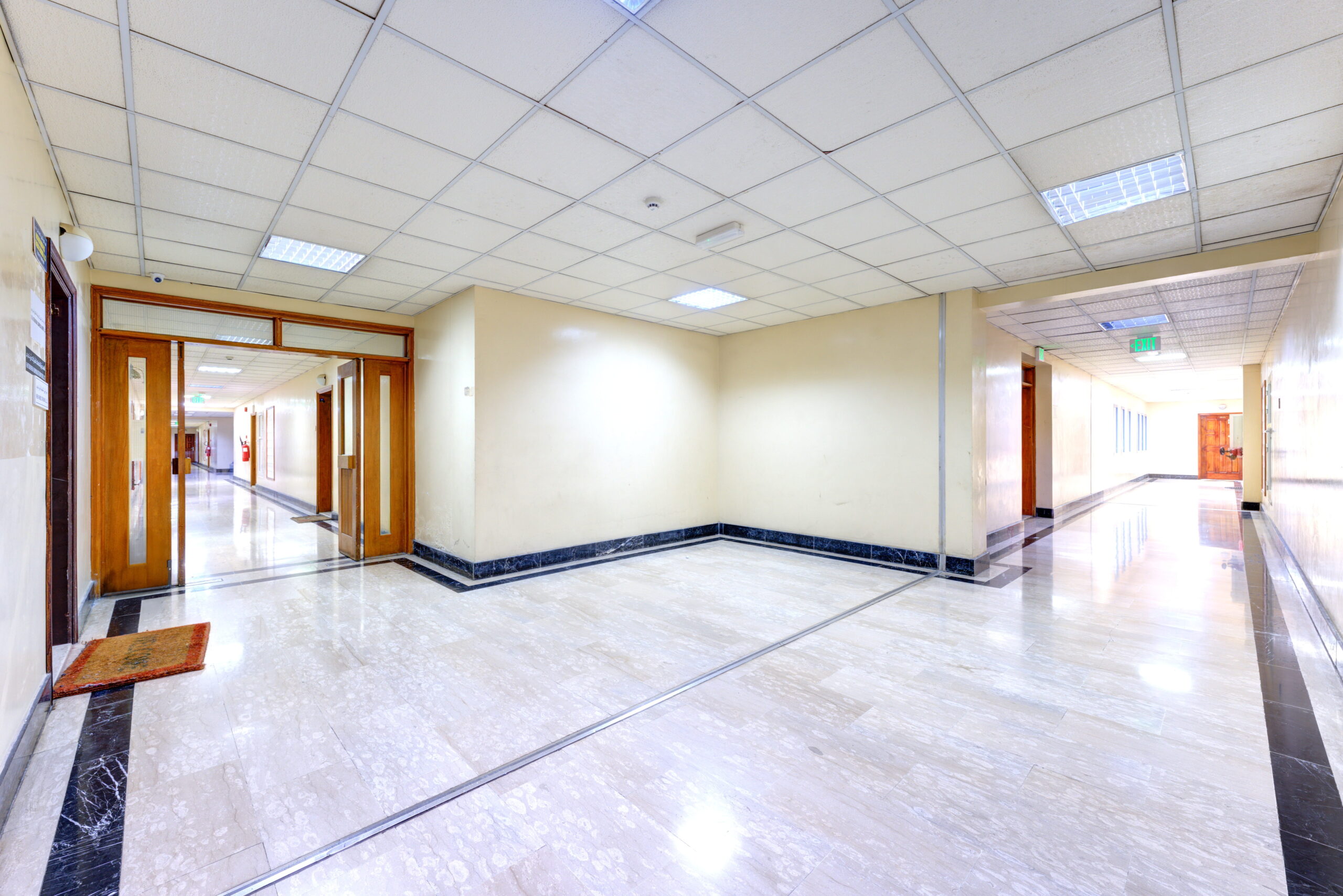 05 Corridor